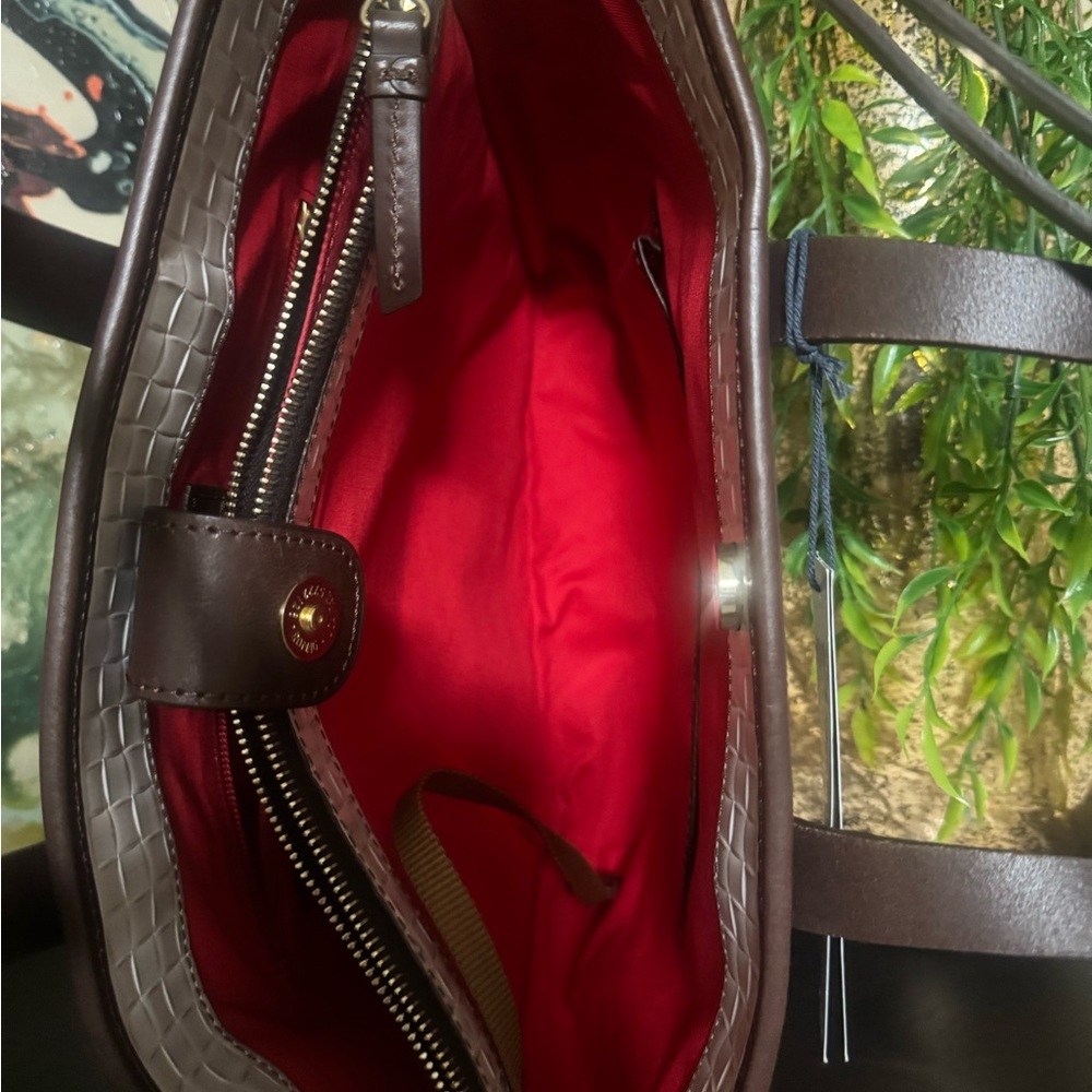 Dooney & Bourke Cream and Brown Woven Tote Set / NWT - Picture 8 of 11